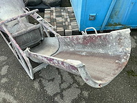 Betonkubel - afbeelding 4 van  7