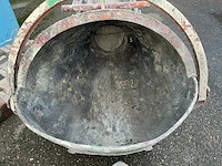 Betonkubel - afbeelding 7 van  7