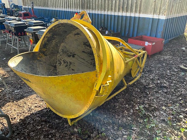 Betonkubel - afbeelding 1 van  6