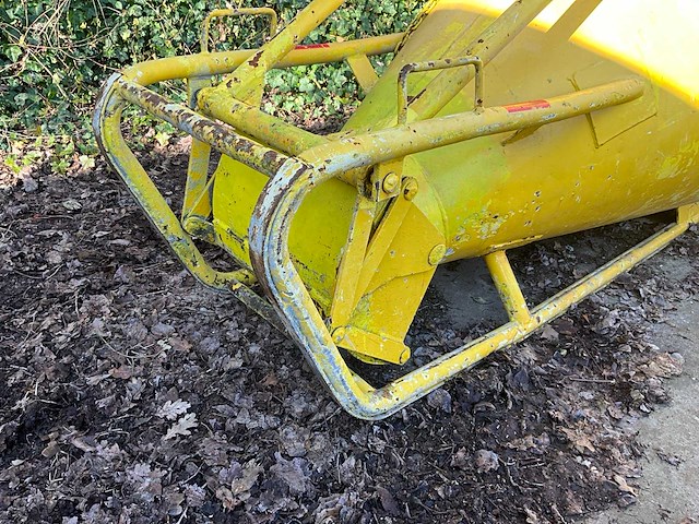 Betonkubel - afbeelding 4 van  6