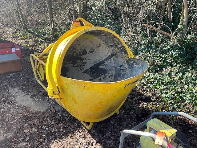 Betonkubel - afbeelding 5 van  6