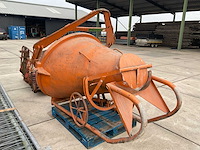 Betonkubel - afbeelding 4 van  5