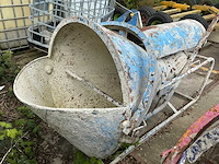 Betonkubel - afbeelding 3 van  5