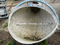 Betonkubel - afbeelding 4 van  5