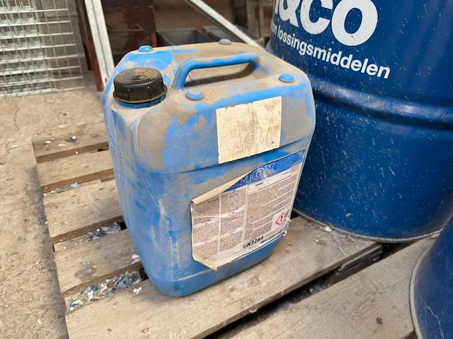 Betonlossingmiddel - overige beton toebehoren - afbeelding 4 van  4