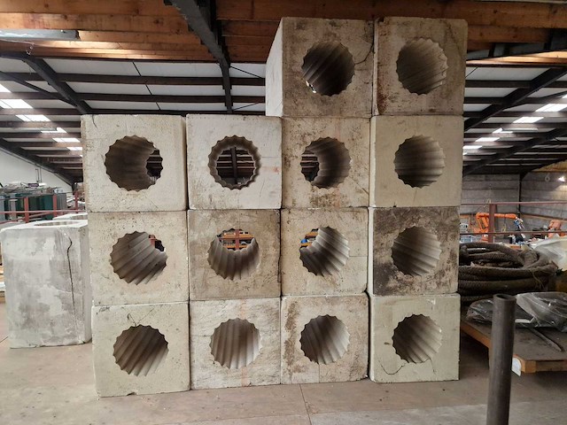 Betonmal (68x) - afbeelding 2 van  2