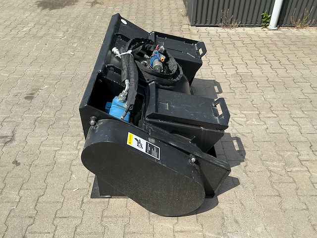 Betonmixer / cementmengbak - afbeelding 6 van  11