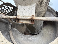 Betonmixer met eigen motor - afbeelding 6 van  20