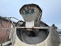 Betonmixer met eigen motor - afbeelding 7 van  20
