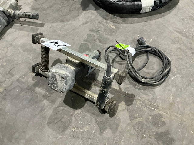 Betonmixer - afbeelding 2 van  2