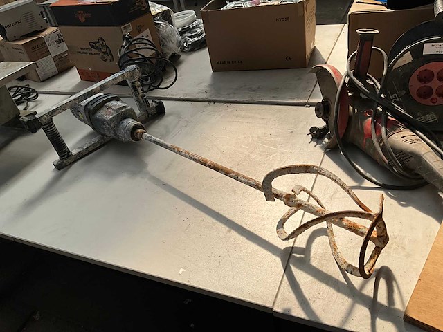 Betonmixer - afbeelding 1 van  4