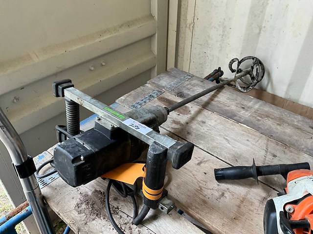 Betonmixer - afbeelding 1 van  4