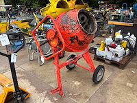 Betonmixer - afbeelding 2 van  6