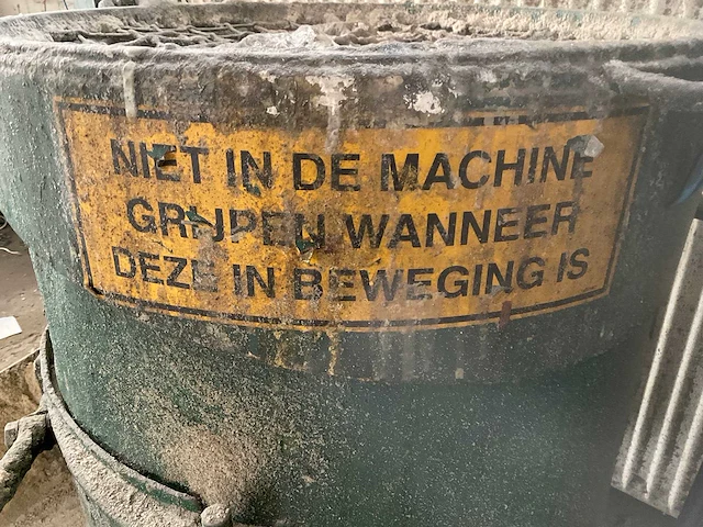 Betonmixer - afbeelding 8 van  8