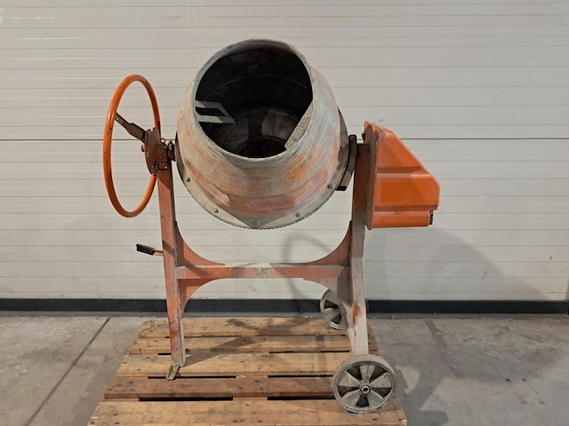 Betonmolen - 145l - 230v atika, profi 145s, bouwjaar 2014 - afbeelding 1 van  7