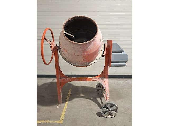 Betonmolen - 145l - 230v atika, profi 145s, bouwjaar 2019 - afbeelding 1 van  22