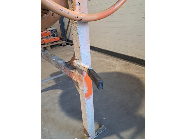 Betonmolen 140l 230v ~ atika, profi 145s, bouwjaar 2016 - afbeelding 15 van  16