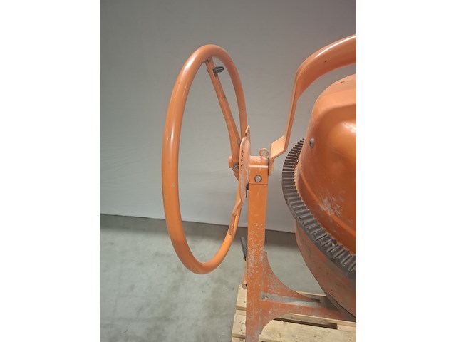 Betonmolen 140l 230v ~ atika, profi 145s, bouwjaar 2019 - afbeelding 3 van  8