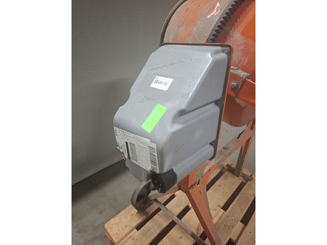 Betonmolen 140l 230v ~ atika, profi 145s, bouwjaar 2019 - afbeelding 7 van  8