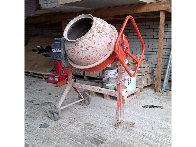 Betonmolen lescha, sm 145 s - afbeelding 1 van  14