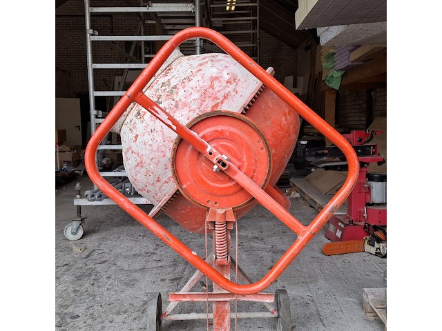 Betonmolen lescha, sm 145 s - afbeelding 12 van  14