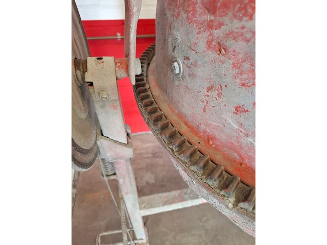 Betonmolen lescha, sm 145s - afbeelding 6 van  7