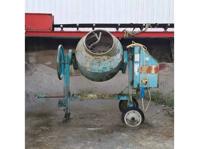 Betonmolen vivario, b2240s, bouwjaar 2009 - afbeelding 1 van  12