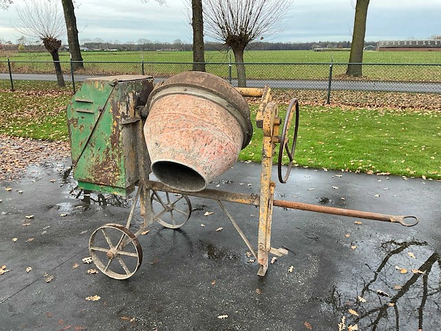 Betonmolen - afbeelding 1 van  6