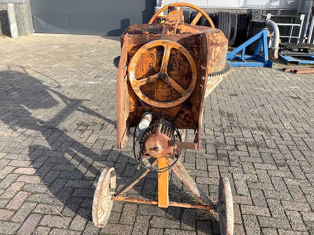 Betonmolen - afbeelding 4 van  4