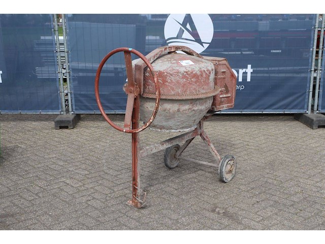 Betonmolen - afbeelding 1 van  1