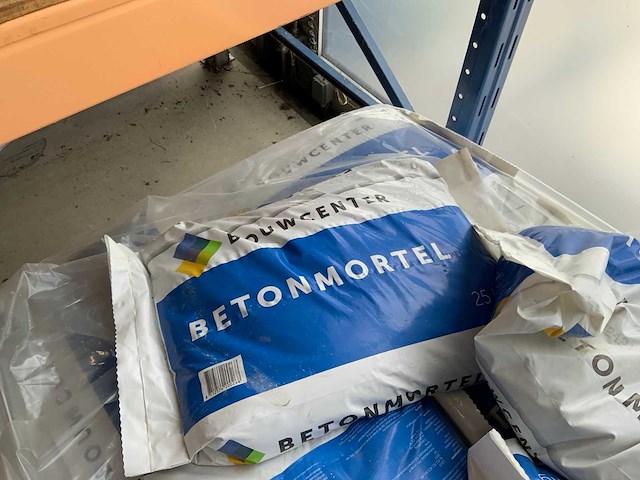 Betonmortel, ophoog- en speelzand - afbeelding 2 van  7