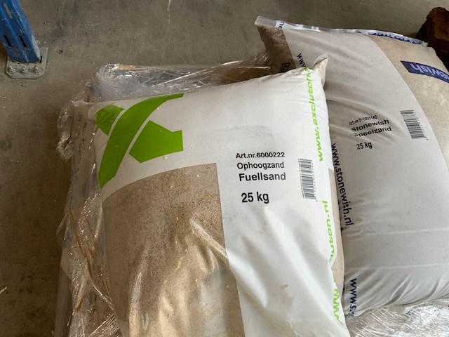 Betonmortel, ophoog- en speelzand - afbeelding 5 van  7