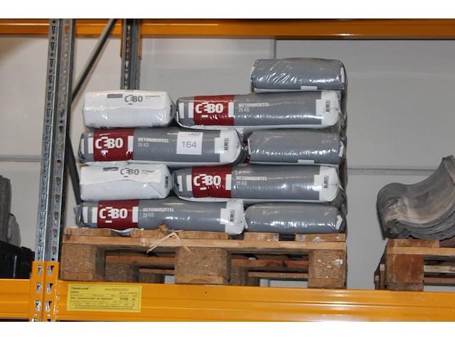 Betonmortel ruim 25 zakken cebo. - afbeelding 1 van  2