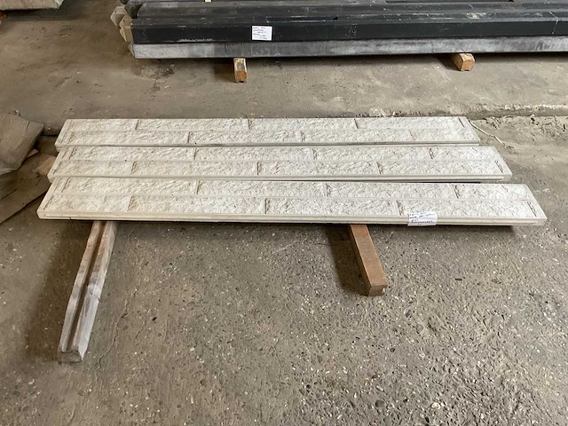 Betonmotief plaat 35x200x1040 mm (3x) - afbeelding 1 van  4