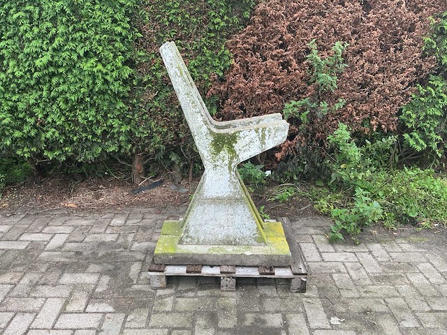 Betonnen basis voor tuinbank - afbeelding 1 van  5
