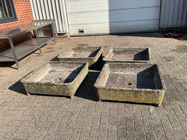Betonnen bloembakken (4x) - afbeelding 2 van  8