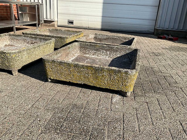 Betonnen bloembakken (4x) - afbeelding 4 van  8