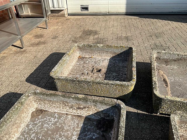 Betonnen bloembakken (4x) - afbeelding 7 van  8