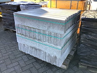 Betonnen boordstenen 10x20 cm - afbeelding 2 van  4