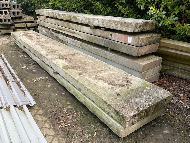 Betonnen dam legger (8x) - afbeelding 1 van  4