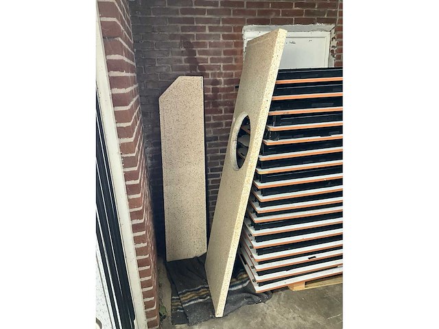 Betonnen hoekaanrechtblad - afbeelding 1 van  7