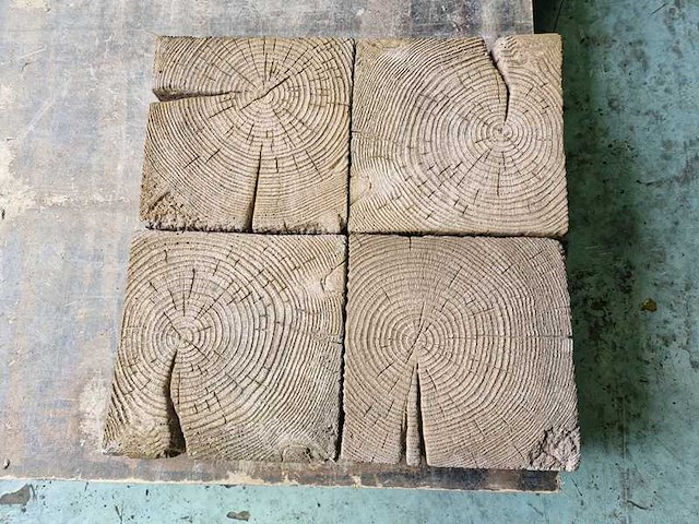 Betonnen houtlook tegels (ca.105 st) - afbeelding 2 van  3