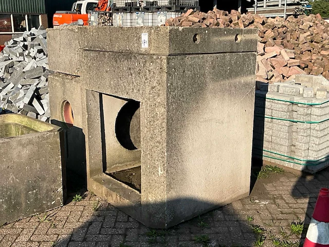 Betonnen inspectieput (2x) - afbeelding 2 van  5