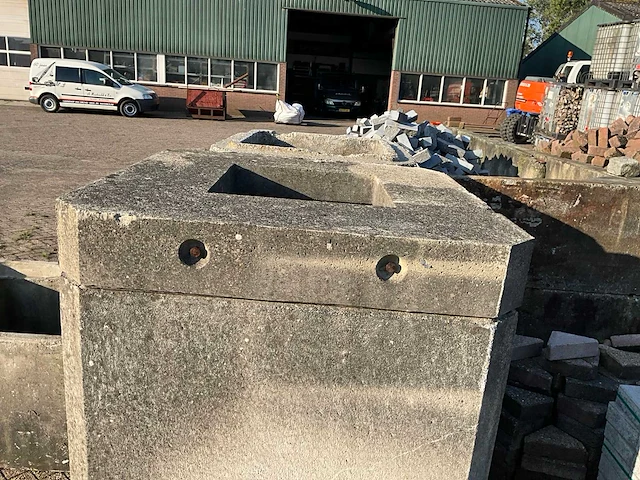 Betonnen inspectieput (2x) - afbeelding 3 van  5