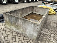 Betonnen lekbak - afbeelding 4 van  9