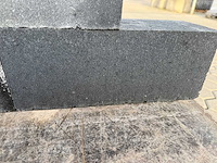 Betonnen muurblokken (ca 160 stuks) - afbeelding 5 van  5