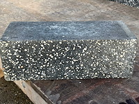 Betonnen muurblokken (ca 448 stuks) - afbeelding 1 van  1