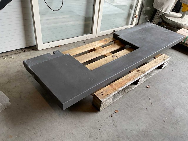 Betonnen onderbouw - afbeelding 1 van  4