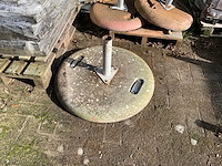 Betonnen parasolvoet - afbeelding 1 van  4