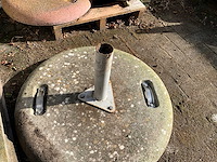 Betonnen parasolvoet - afbeelding 3 van  4